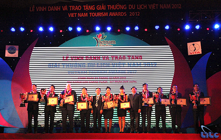Remise des Prix du Tourisme du Vietnam 2012