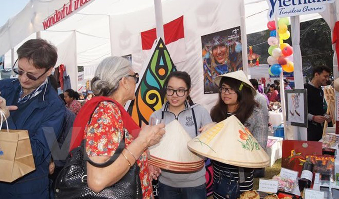 Le Viet Nam présent à la foire caritative internationale Bazaar en Inde
