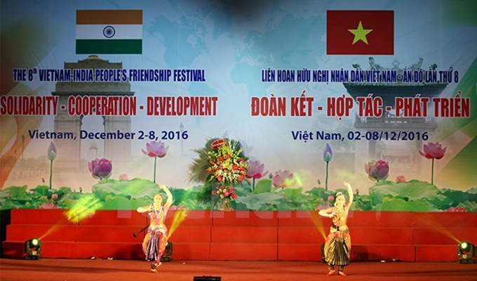 Ouverture du 8e festival d'amitié populaire Viet Nam-Inde à Ha Noi