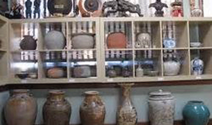 570 objets anciens présentés au Musée de la province de Hung Yên