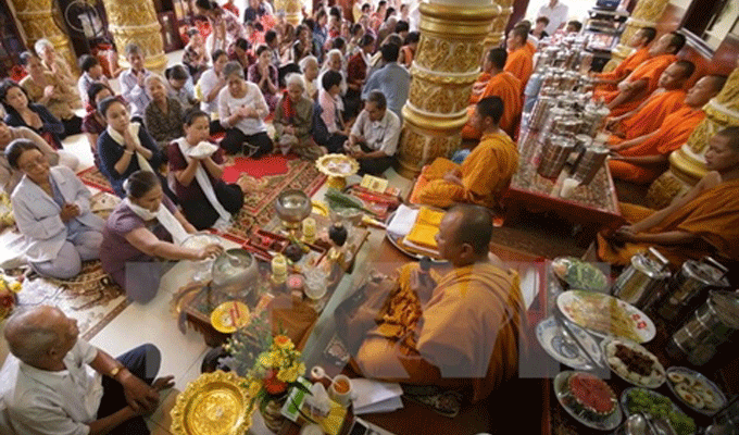 Rencontre de Khmers pour la fête Sene Dolta