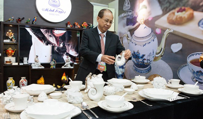 Des céramiques de Minh Long exposées à la Semaine des dirigeants économiques de l’APEC