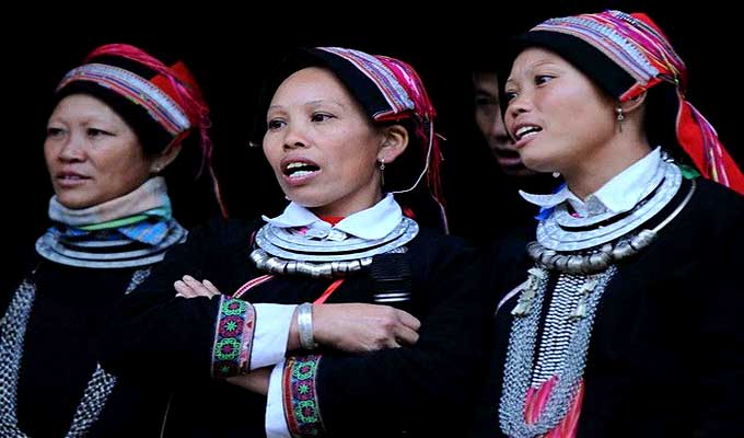 Ethnic group keeps folk songs alive
