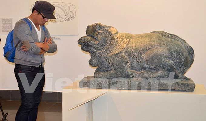 Traditional sacred animals on display in Ha Noi