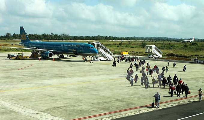 Airlines to increase 1,270 domestic flights during Tet