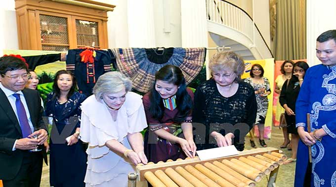 Vietnamese culture shines in US