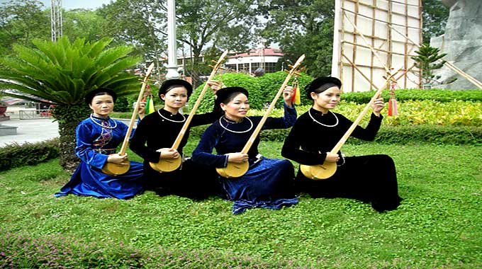 Viet Nam prepares UNESCO application for Then singing