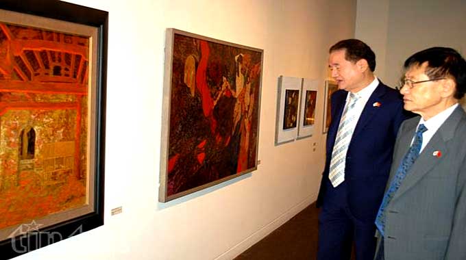 Viet Nam lacquer paintings on show in Seoul