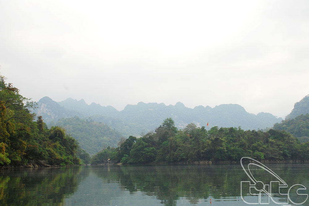 Bac Kan moves to turn Ba Be into national tourist site