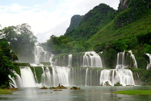 Cao Bang: Diversification des services touristiques à la zone touristique de la cascade de Ban Gioc 