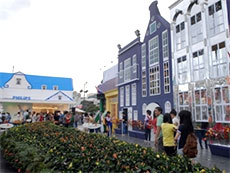 Holland Village 2013 opens in Ho Chi Minh City