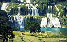 Building Ban Gioc waterfall as Cao Bang’s major attraction