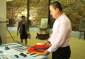 Bảo tàng Đà Nẵng tiếp nhận nhiều hiện vật quý
