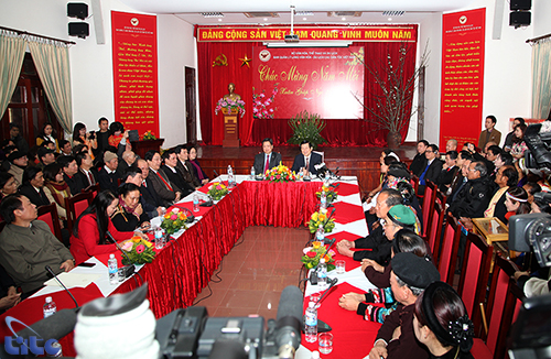 Tổ chức các hoạt động mừng Đảng, mừng Xuân Giáp Ngọ tại Làng Văn hóa – Du lịch các dân tộc Việt Nam