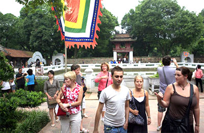 Hanoi plans to attract 3 million foreign visitors in 2014