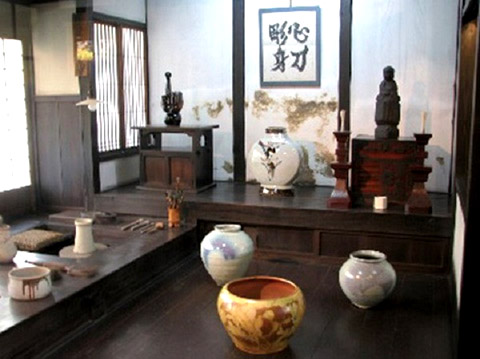 Handicrafts from Japan's Tohoku region on display in Ha Noi