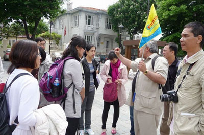 Tăng cường quản lý công dân Việt Nam khi đi du lịch nước ngoài