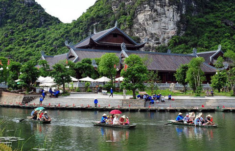 Ninh Binh sees leap in tourist arrivals during holiday