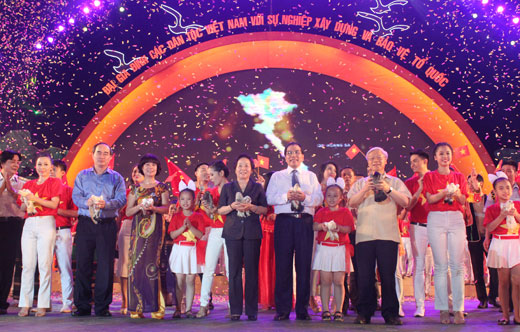 Đại gia đình các dân tộc Việt Nam là nền tảng sức mạnh đoàn kết toàn dân