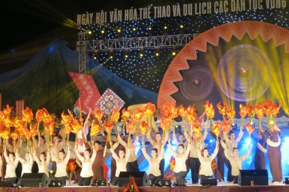 Thành lập Ban Chỉ đạo, Ban Tổ chức Ngày hội văn hóa dân tộc Thái tỉnh Lai Châu năm 2014