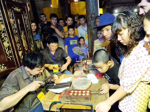 Khai mạc chuỗi hoạt động văn hóa tại phố cổ Hà Nội