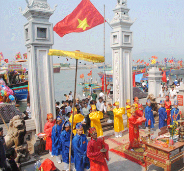 Lễ hội Đền Cờn, đậm nét văn hóa biển