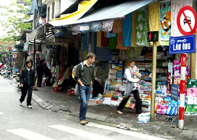 Ha Noi’s traditional medicine street revived