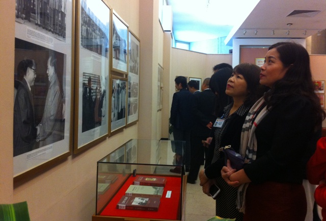 Exposition photographique sur les relations diplomatiques entre le Vietnam et la Chine