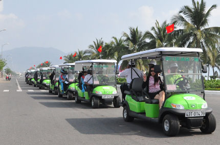 Découvrir Hô Chi Minh-Ville en voitures électriques