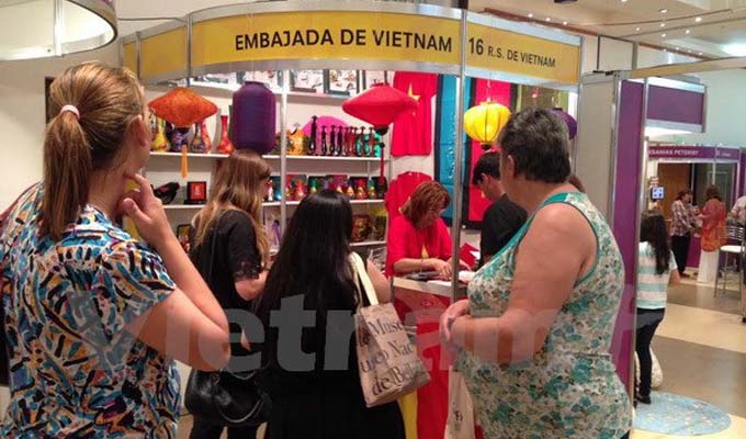 Quảng bá về Việt Nam tại Hội chợ thủ công mỹ nghệ MERCOSUR