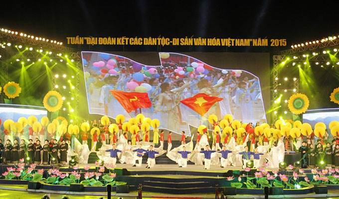 Ouverture de la semaine “Grande solidarité des ethnies – Patrimoine culturel du Vietnam"