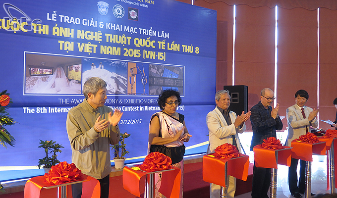 Lễ trao giải và khai mạc triển lãm ảnh nghệ thuật quốc tế lần thứ 8 tại Việt Nam (VN - 15)
