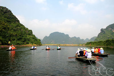 Ninh Bình có Trung tâm hỗ trợ khách du lịch