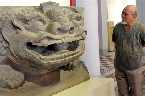 Exposition de sculptures anciennes du Vietnam