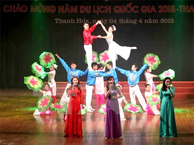 Art performance in response to National Tourism Year held