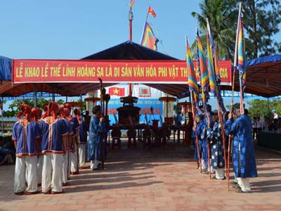 Hoang Sa tribute rituals held in Quang Ngai