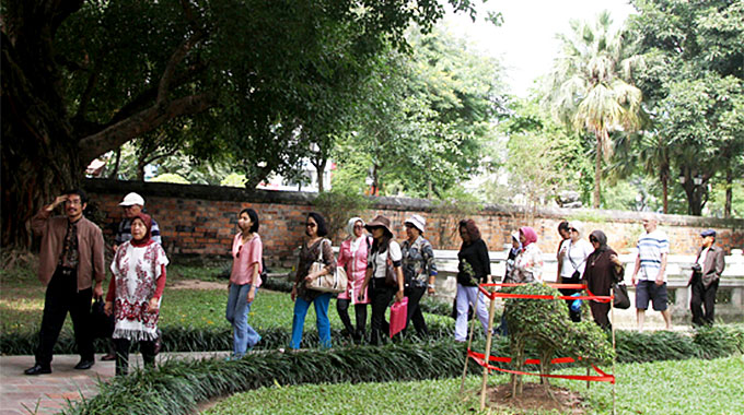 Viet Nam promotes activities to draw Indian tourists
