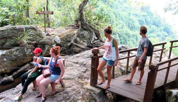 Quang Binh develops community-based tourism 