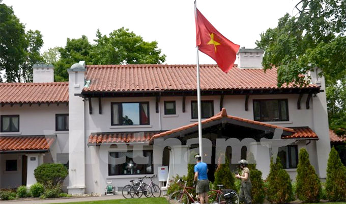 Viet Nam House in Canada welcomes visitors