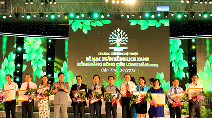 Mekong Delta green tourism week attracts thousands of visitors 
