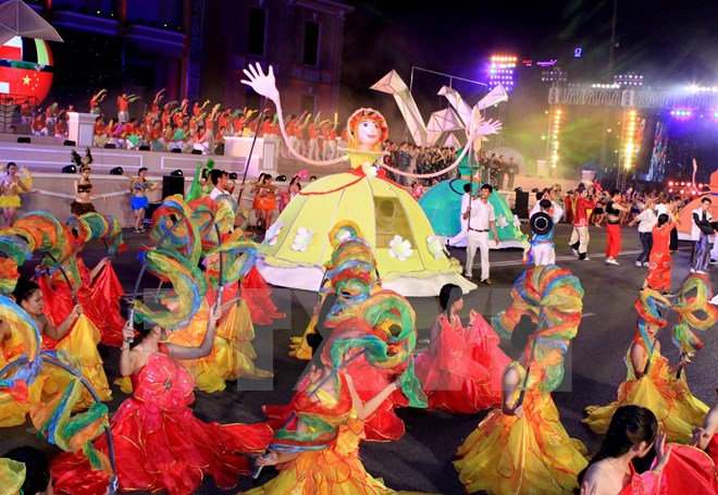 Khép lại Festival Biển Nha Trang – Khánh Hòa 2015 “Hòa bình và sáng tạo”
