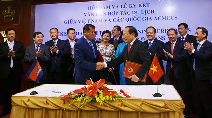 Viet Nam seals tourism deals with Cambodia, Laos, Myanmar