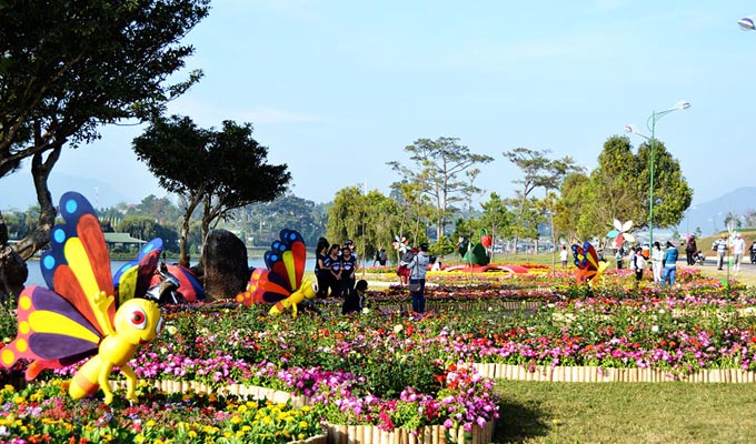 Lâm Đồng đầu tư 6 tỷ đồng xây dựng tiểu cảnh hoa bên hồ Xuân Hương phục vụ Festival