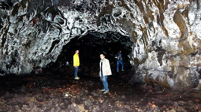 Chư B’Luck (Đắk Nông) - quần thể hang động núi lửa độc đáo
