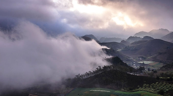 Chiêm ngưỡng vũ điệu của mây trên cao nguyên Mộc Châu (Sơn La)
