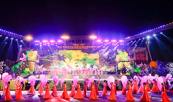 Festival promotes North-west ethnic groups’ culture, tourism 