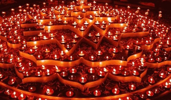India’s Diwali festival lights up Ha Noi