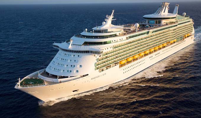 Tàu biển Mariner of the Seas đưa 3.100 khách quốc tế tới Huế