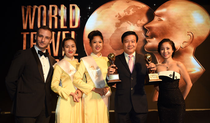 Vietnam Airlines reçoit 2 prix WTA  - prix Oscar de l’industrie du tourisme