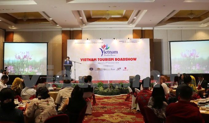 Chương trình “Roadshow" tại Indonesia quảng bá du lịch Việt Nam
